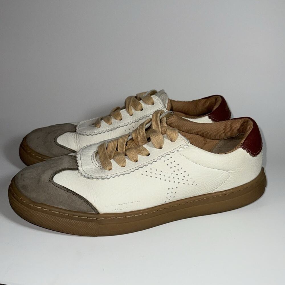 Ikwetta D-1991 sneaker women’s lace up low rise sneaker. - Picture 8 of 9